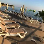 شقة Petrovic ميدولين